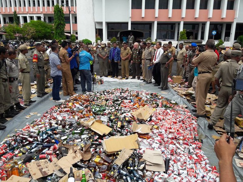 Pemprov Papua Musnahkan 4.170 Botol Minuman Keras