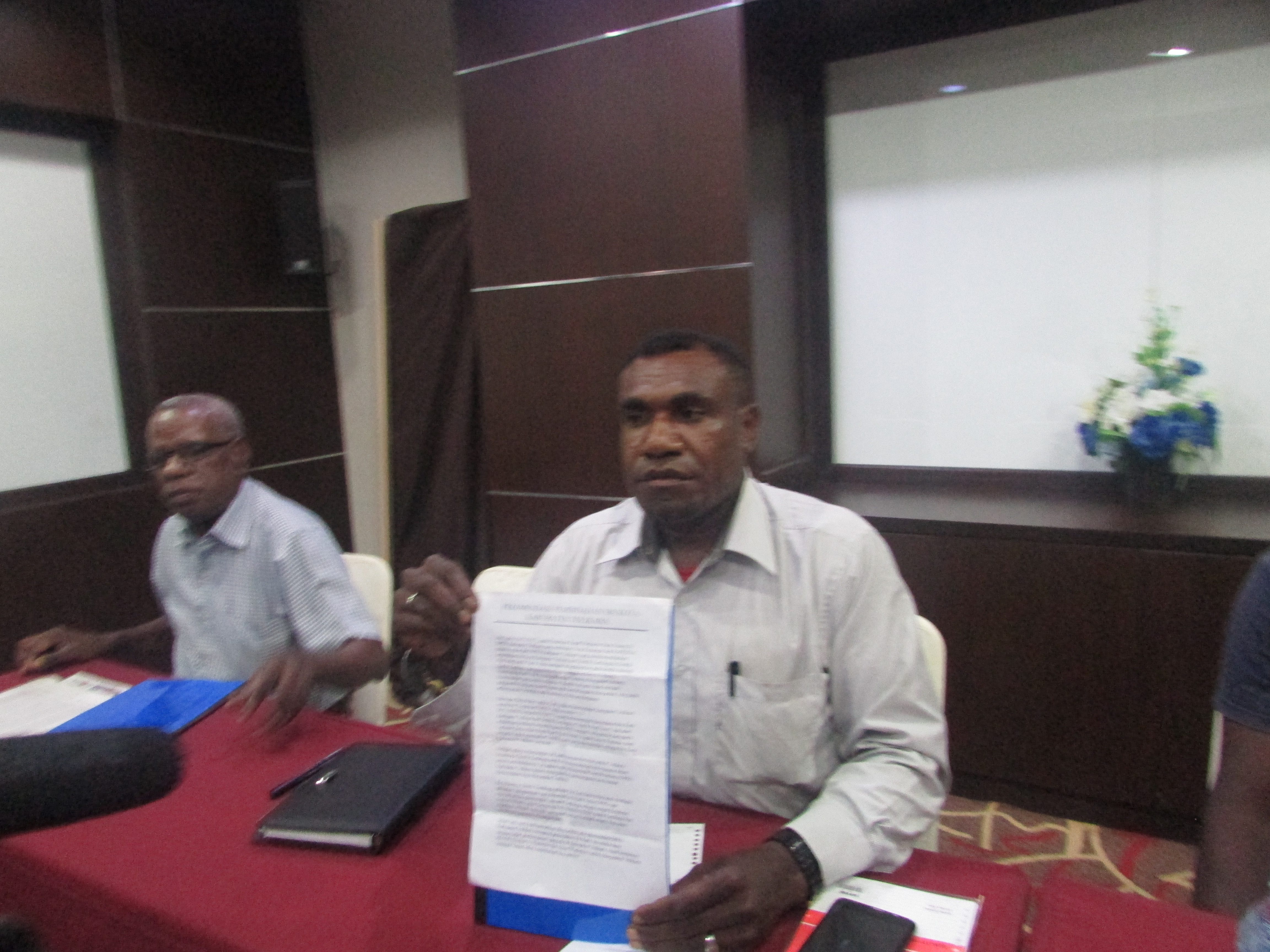 DPRD dan Dewan Adat Mamra Tolak Pemindahan Ibukota Kabupaten Tolikara ke Taive