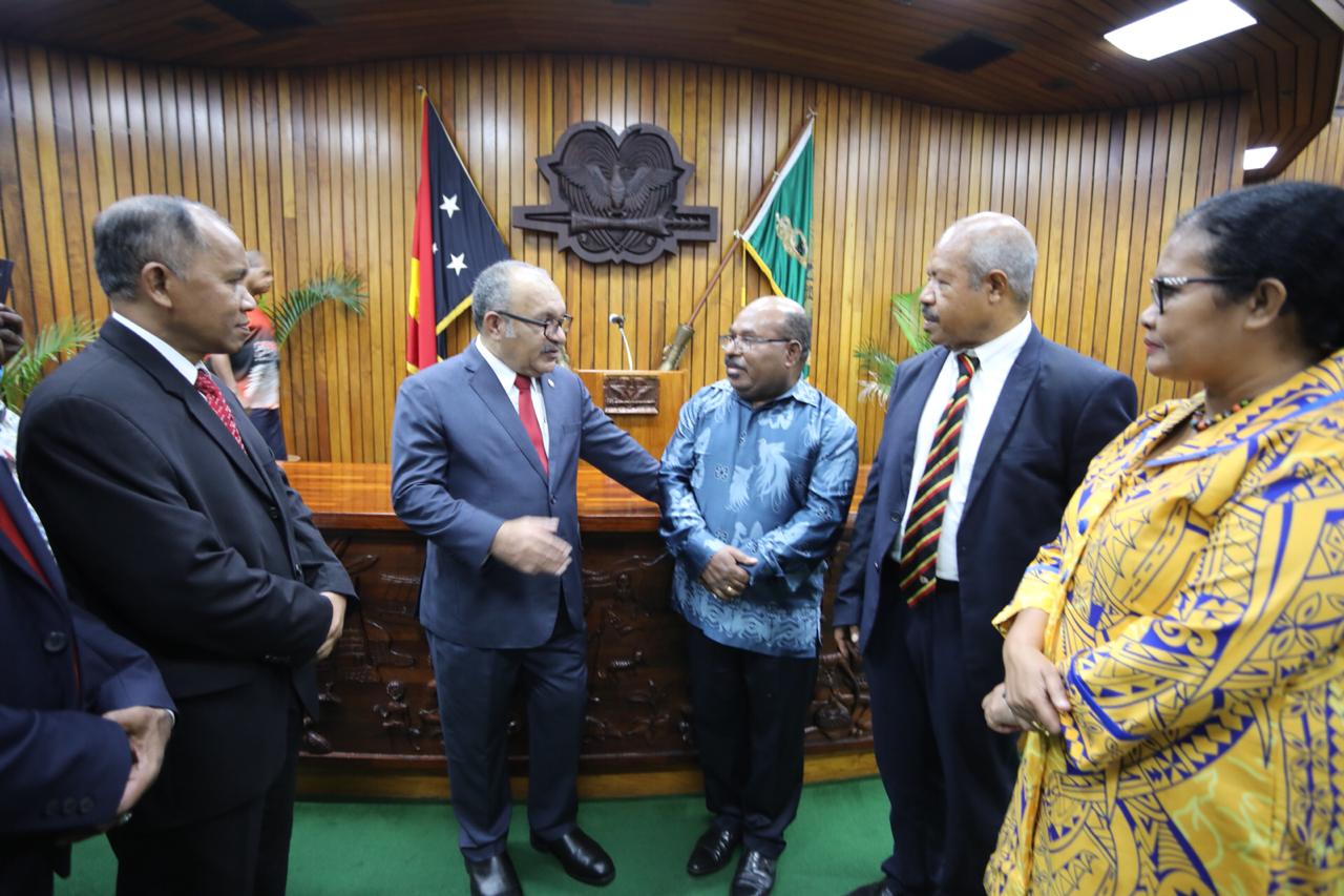 Hadiri Perayaan Kemerdekaan PNG, Gubernur Lukas Seriusi Komitmen Kerjasama Ekonomi