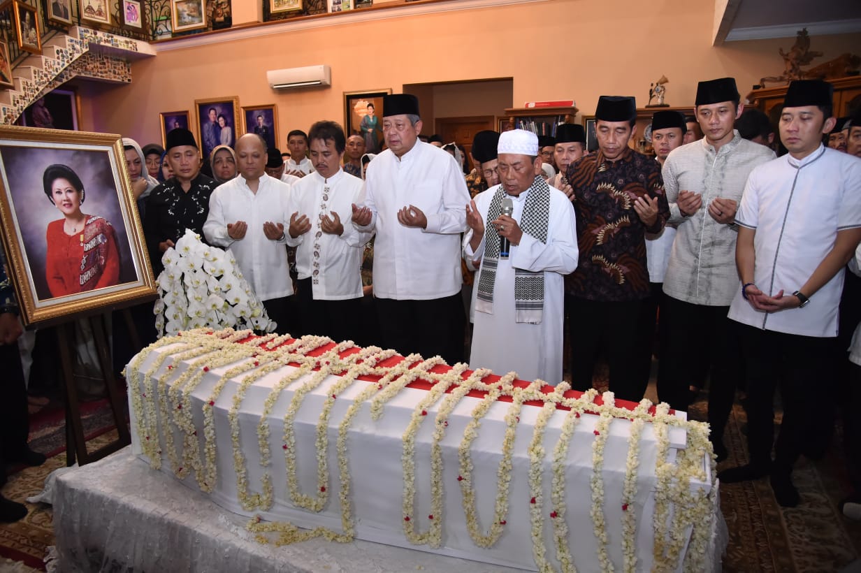 Sore Ini, Mantan Ibu Negara Ani Yudhoyono Dimakamkan di TMP Kalibata