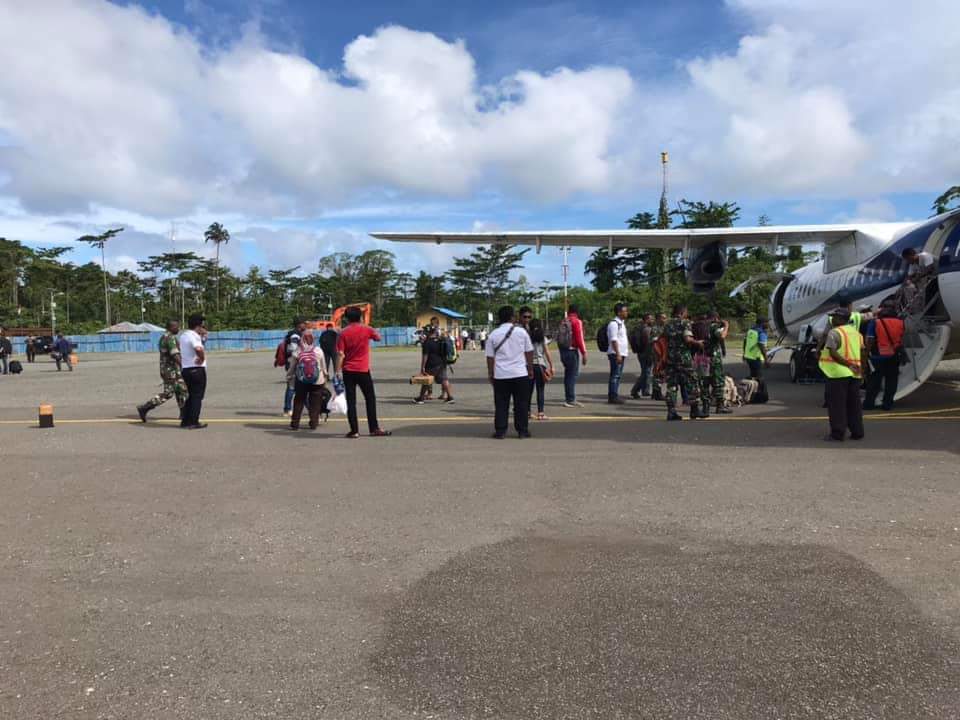 Seal Oli Bocor, Pesawat Trigana Gagal Take Off di Bandara Stavanus Rumbewas Serui