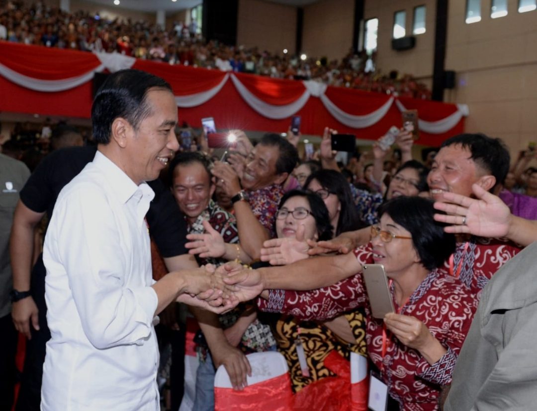 Jokowi: Masyarakat Harus Bersatu Membangun Bangsa