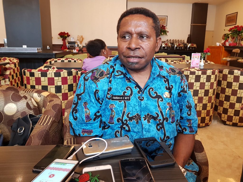 FX Mote Minta Antropologi Uncen Kaji Kearifan Lokal Kelautan di Papua