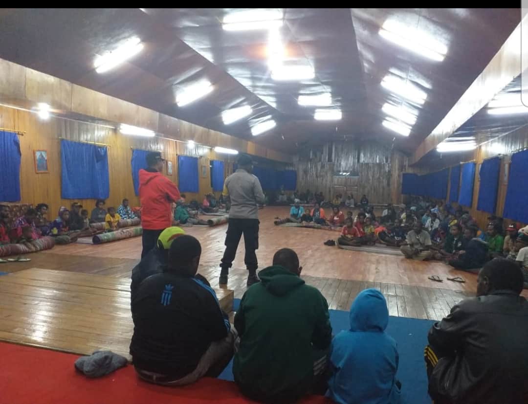 Pemkab Tolikara Bantu Evakuasi dan Tampung 2.000 Pengungsi Kerusuhan Wamena