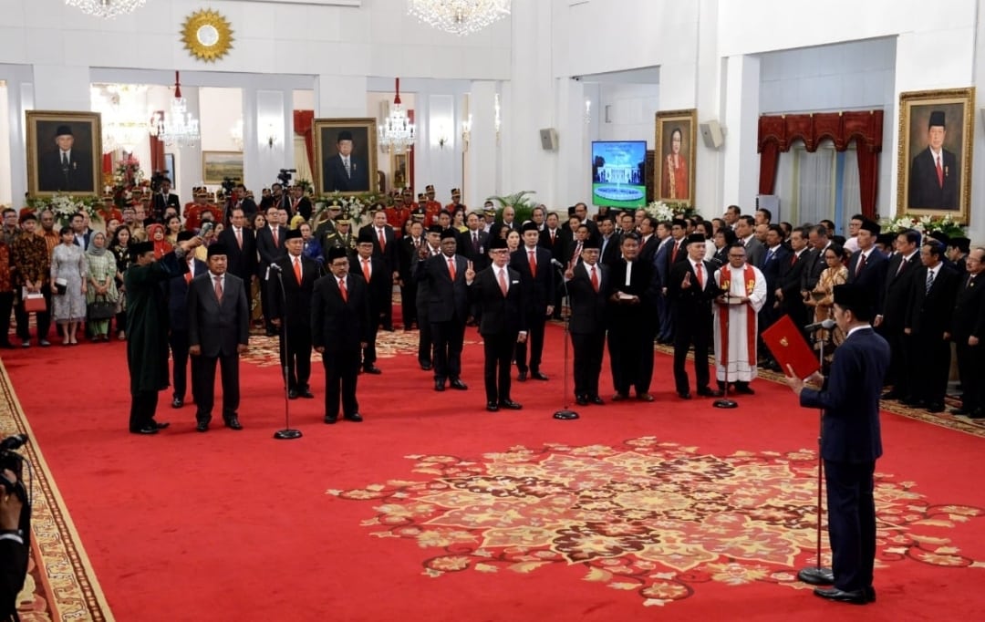 Presiden Jokowi Lantik 12 Wamen di Istana