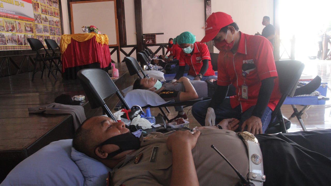 Jelang Hari Bhayangkara Ke-74, Polres Jayapura Gelar Donor Darah