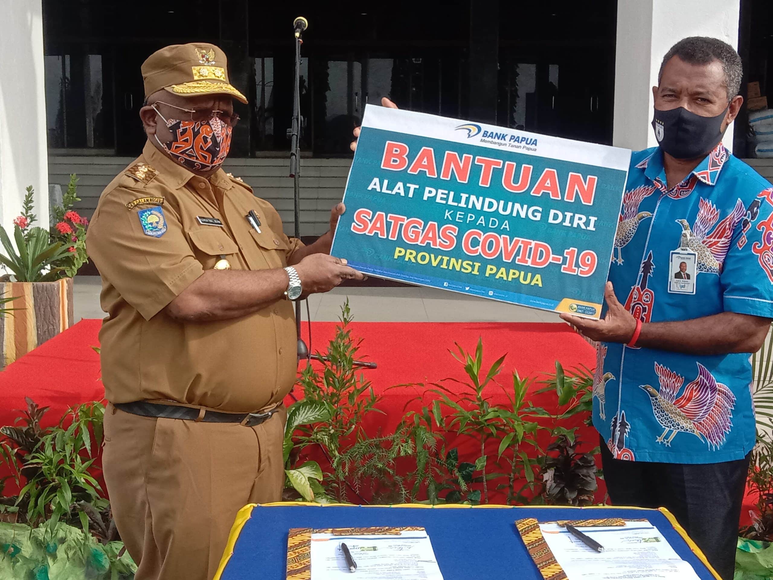Bank Papua Salurkan 100 Paket APD Kepada Pemprov