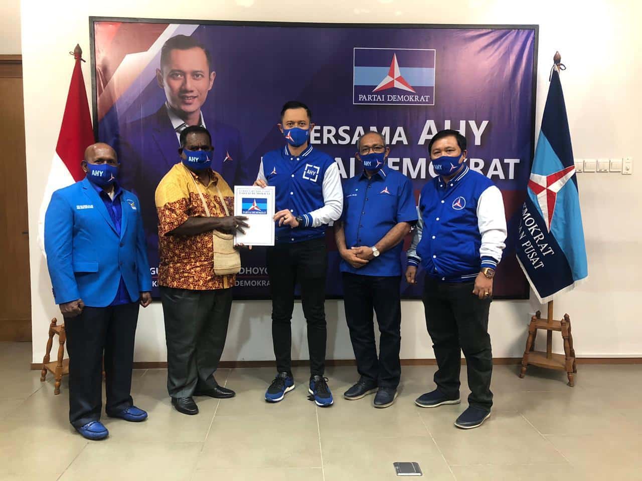 Pilkada Serentak Papua, Demokrat Sudah Serahkan SK Kepada 8 Pasang Calon Kepala Daerah