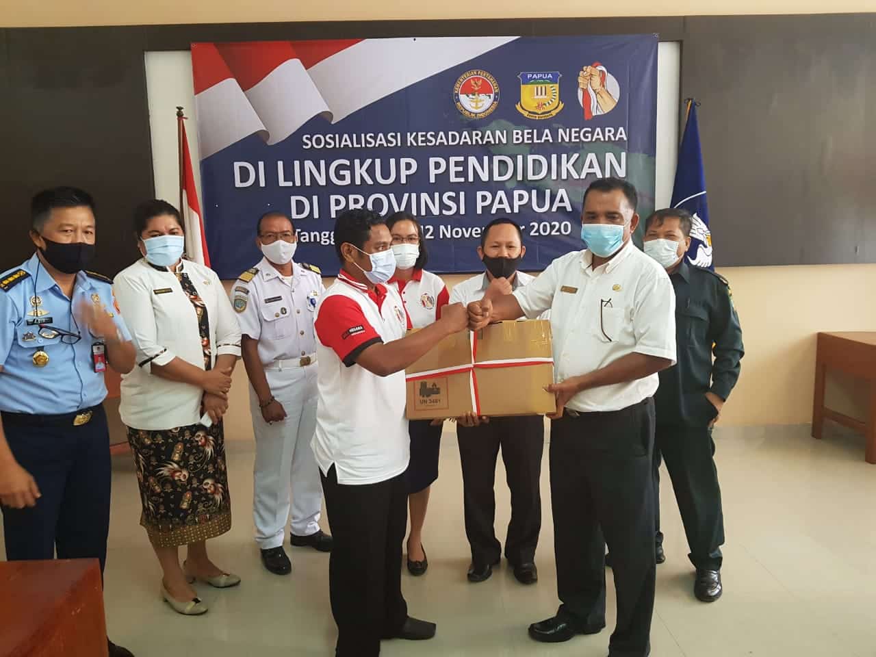 DPPAD Papua Dapat 8 Unit Laptop dari Kemenhan RI