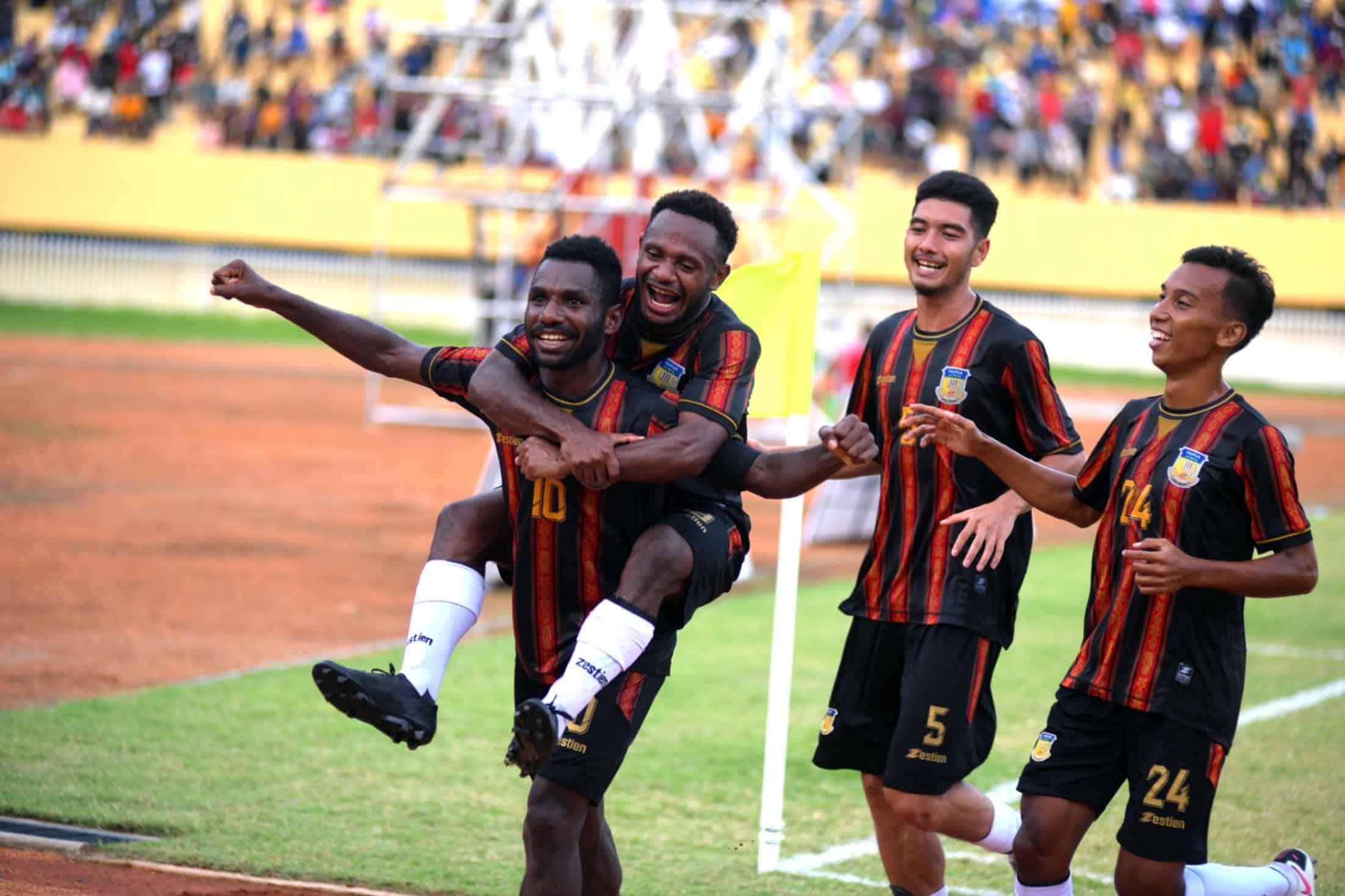 Sepak Bola PON: Papua Laju Ke 6 Besar Dengan Kemenangan Sempurna