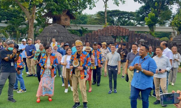 Sandiaga Uno: Terlalu Keren, Pimpinan Negara Asean Harus Kunjungi Anjungan Papua