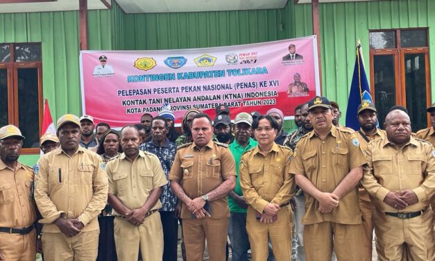 Penjabat Bupati Tolikara Lepas Kontingen PENAS KTNA Ke Padang