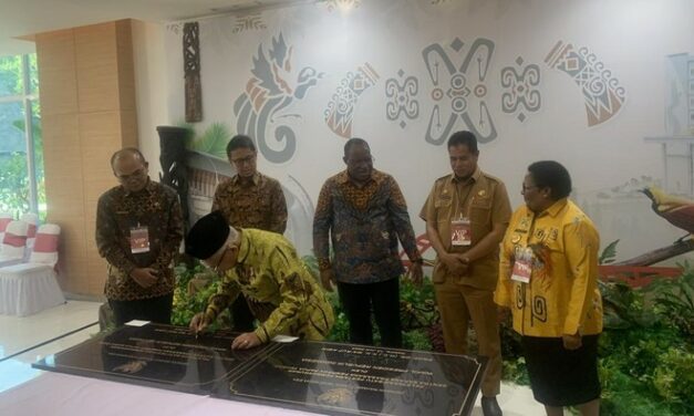 Wapres Ma’ruf Amin Letakkan Batu Pertama Proyek Sentra Pemprov Papua Tengah dan Papua Barat Daya