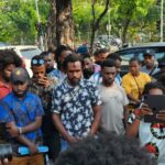 Penjabat Bupati Marthen Kogoya Temui Mahasiswa Tolikara Yang Berdemonstrasi dan Berdialog Jelaskan Tuntutan