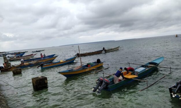Nelayan Tradisional Asli Papua di Biak Numfor Minta Pemerintah Segera Tertibkan Ratusan Kapal Jaring Yang Beroperasi