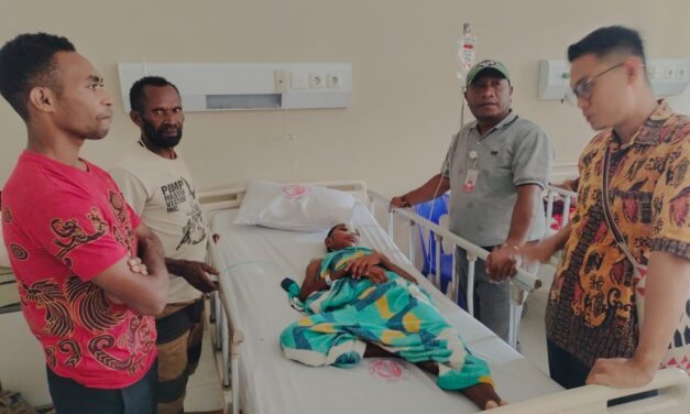 Bantu Pasien Tumor Asal Yahukimo, Legislator Papua Apresiasi Program KO SEHAT Papua Tengah