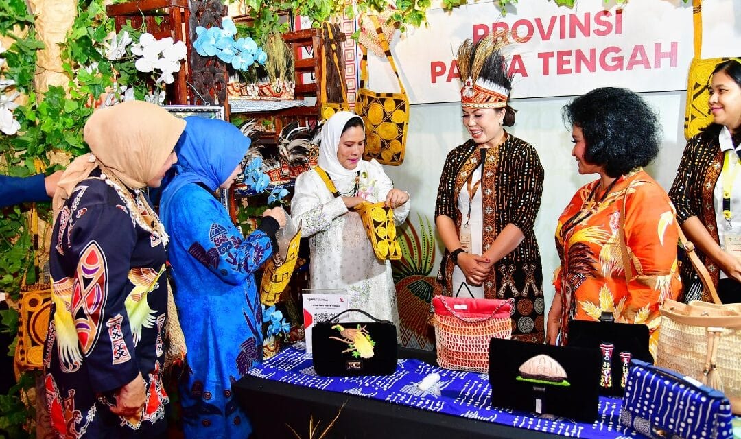 Dekranasda Papua Tengah Raih Terbaik Ke-3 Se-Tanah Papua Dalam Pameran Forum PKP UMKM