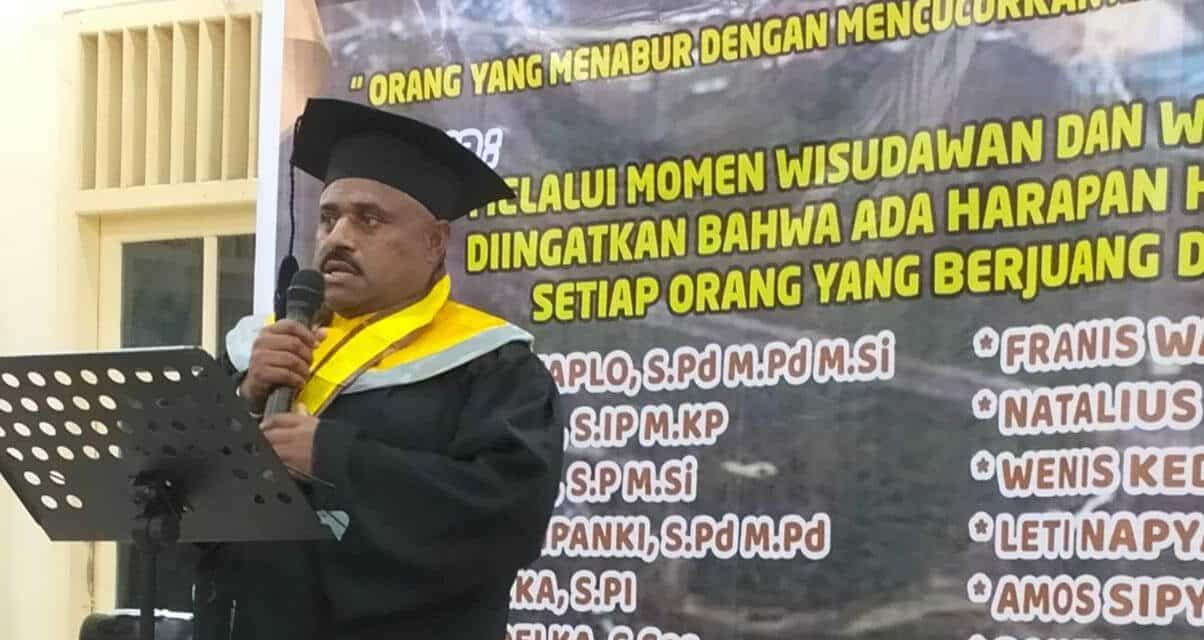 Doktor Yumius Taplo Diwisuda: Siap Dukung Visi Cerdas Pegunungan Bintang