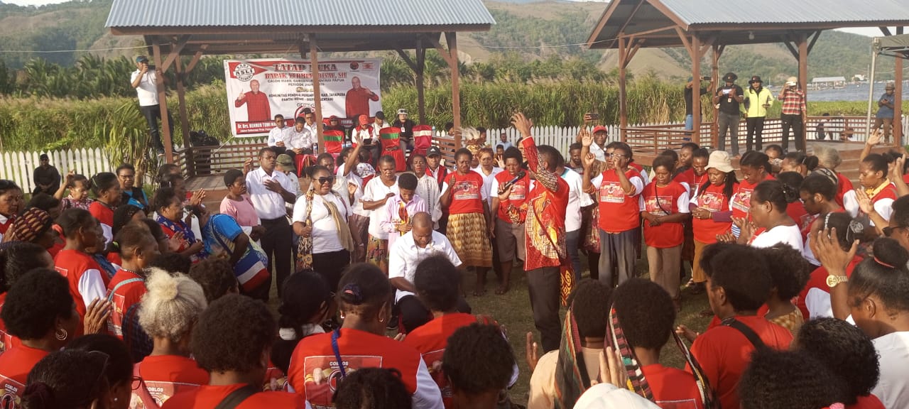 Ratusan Mama Pendoa di Kabupaten Jayapura Doakan BTM-YES