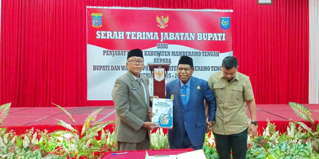 Gelar Sertijab, Ini Pesan Penting Bupati Yonas Kenelak Bagi Pembangunan Mamteng