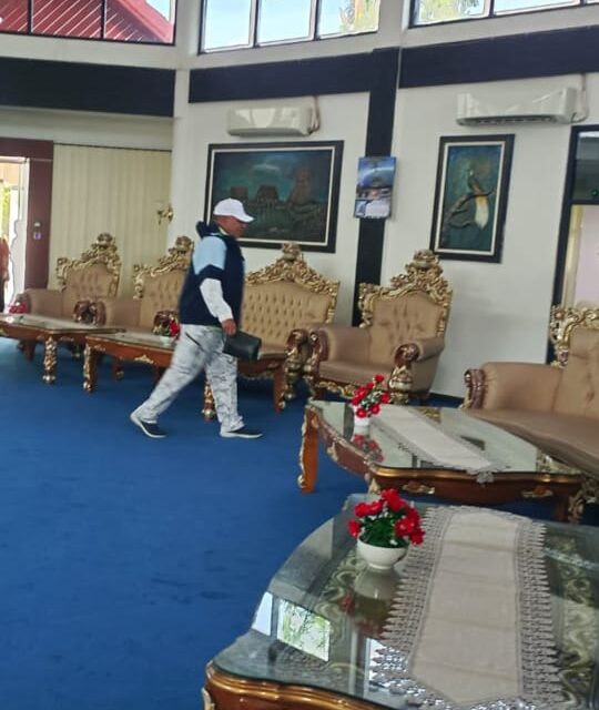 Paulus Waterpauw Tiba di Jayapura, Siap Dukung Pasangan BTM-CK??