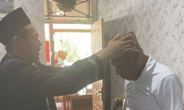 Kopiah Gus Dur untuk BTM: Sebuah Amanah untuk Menjaga Papua