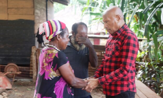 Kejutan, BTM Kunjungi Rumah Warga Jayapura ini