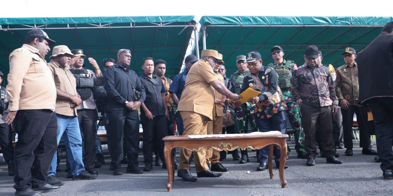Damai Bersemi Kembali di Puncak Jaya, Gubernur Meki Nawipa Berterima Kasih Khusus Kepada Penjabat Bupati