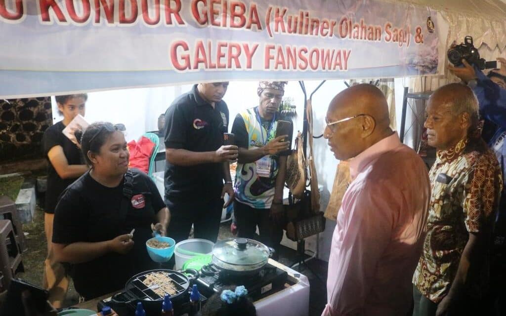Meriah, Paslon BTM-CK Kunjungi Ramang Harmoni, Tekankan Pentingnya Peran UMKM Papua