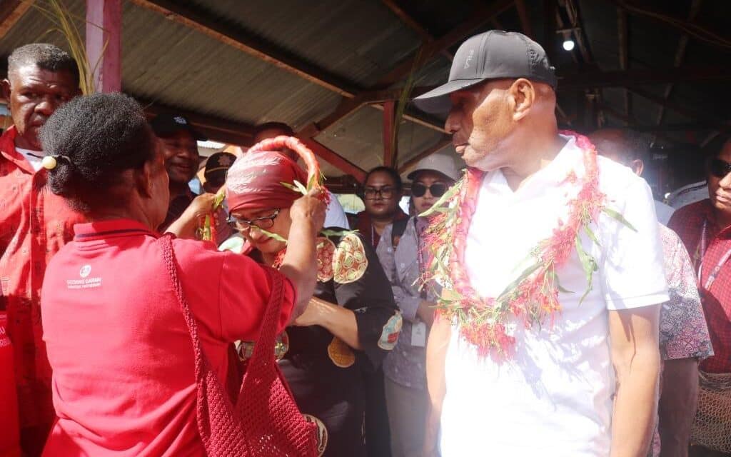 Doa Mama-Mama dan Sambutan Hangat di Kampung Putali, BTM: Hak Kesulungan Bukan Rasisme