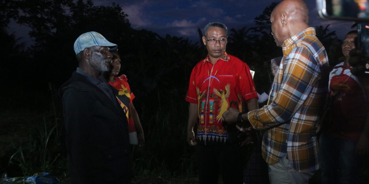 Dari Masjid,Gereja, ke Rumah Adat: BTM Sempatkan Bertemu Lambert Pkikir di Keerom