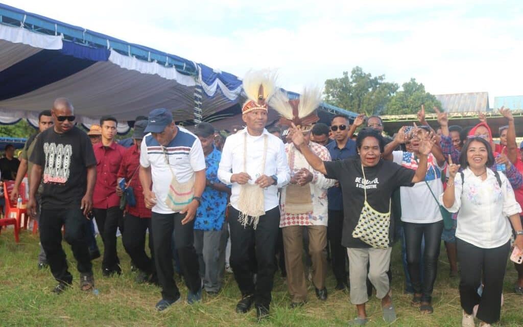 Sukacita Masyarakat Sentani, Menari dan Bernyanyi Bersama BTM-CK