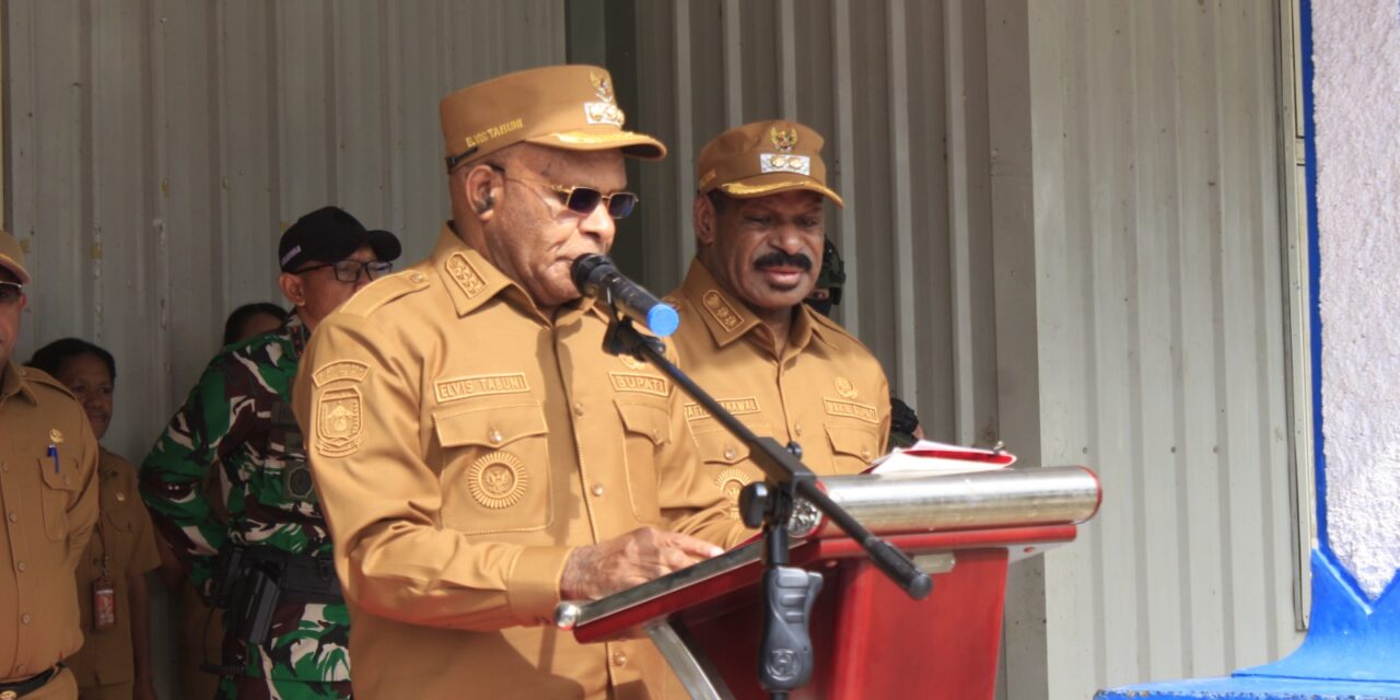 Pimpin Apel Perdana, Bupati Elvis Tabuni Warning Disiplin ASN dan Tegaskan Bangun Kantor Bupati di Gome