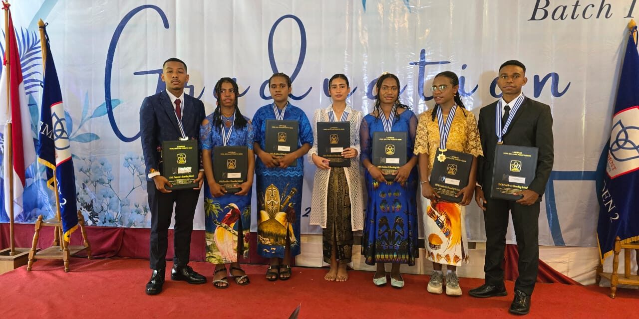 Sembilan Siswa Asal Paniai di SMA President: Buah Yang Ditanam Meki Nawipa Saat Bupati, Kini Dituai Saat Gubernur
