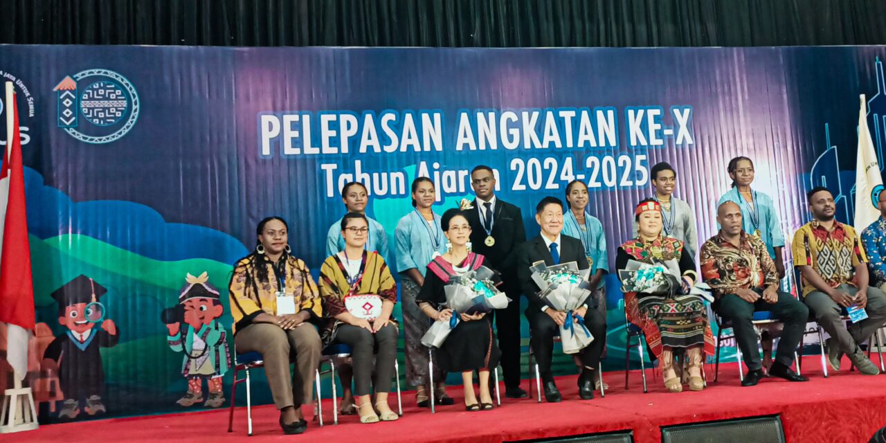 Lepas 77 Siswa Angkatan X, Ini Pesan Haru Direktur Sekolah GenIUS