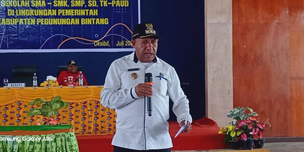 Bupati Spei Bidana Minta 143 Kepala Sekolah Yang Baru Dilantik Transparan Gunakan Dana BOS