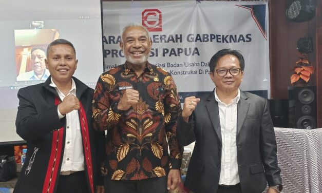 Mika Sapan Resmi Pimpin GAPEKNAS Papua  ‎