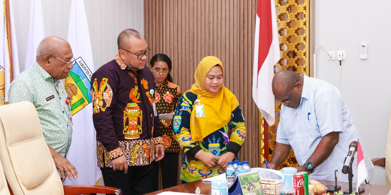 Tandatangan Kerjasama, Pemprov Papua Tengah-BPJS Ketenagakerjaan Komitmen Lindungi 23.000 Pekerja Rentan