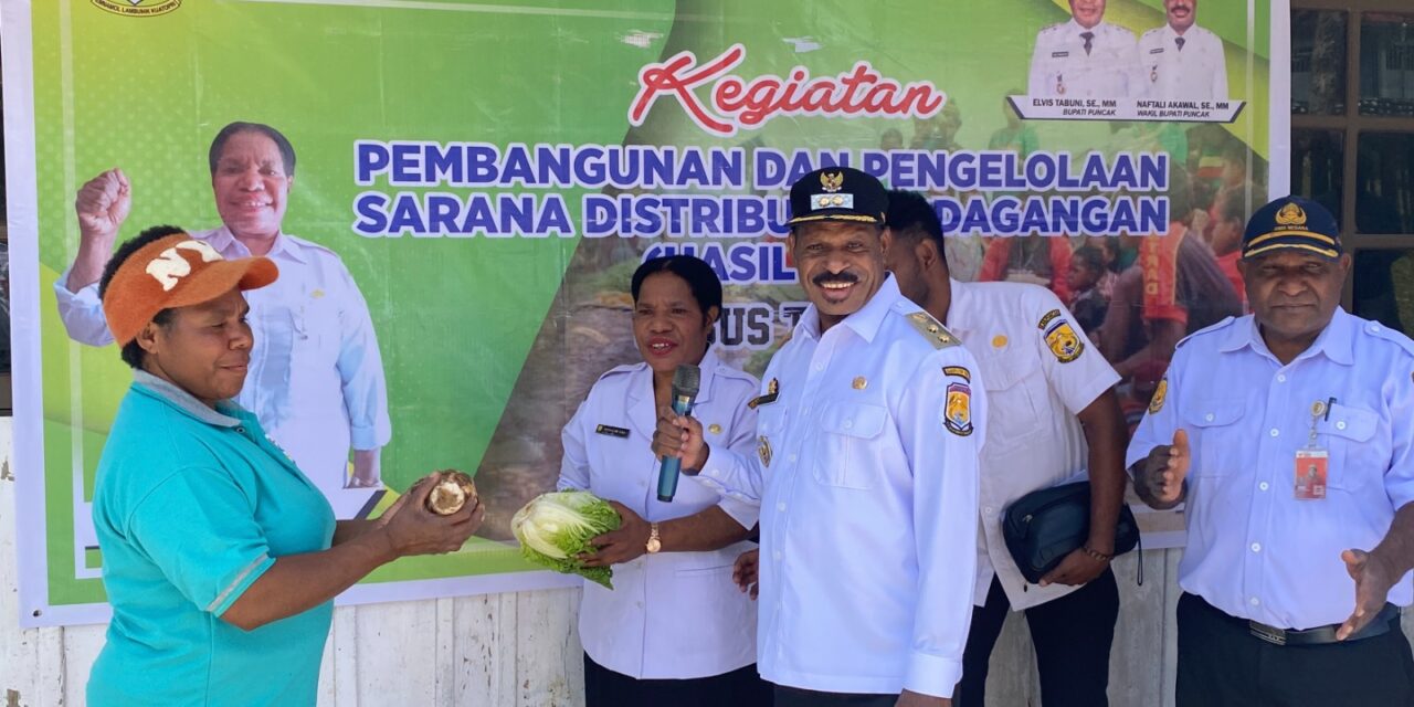 Disnakerperindag Puncak Sejahterakan Masyarakat dengan Program Belanja Hasil Bumi