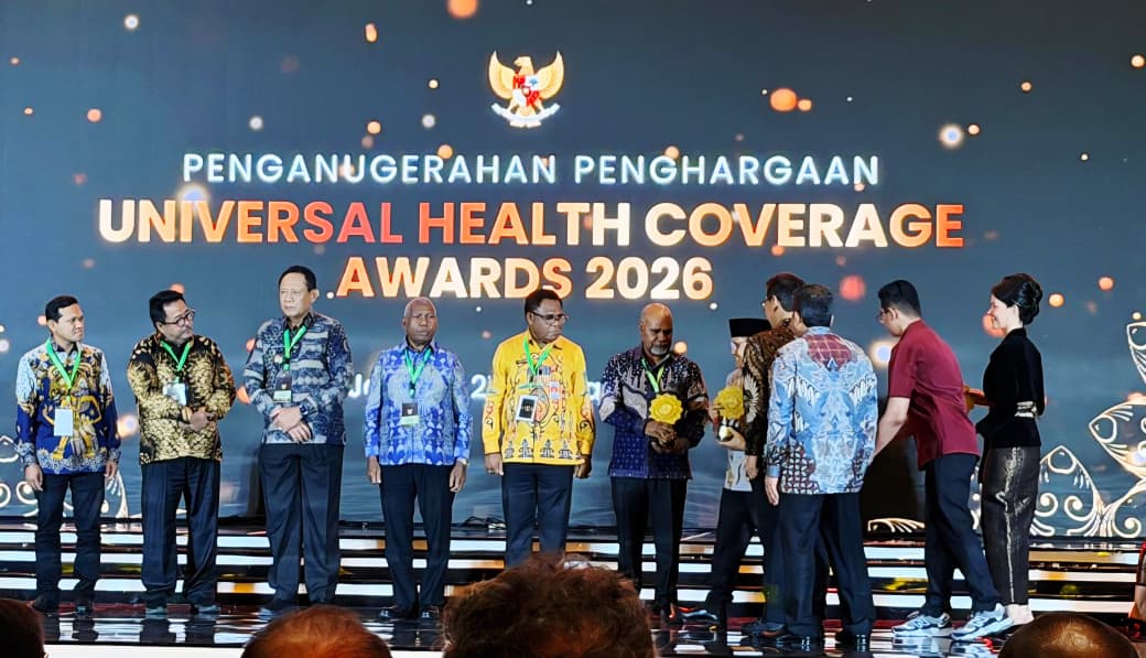 Tembus Jajaran 6 Provinsi Terbaik, Papua Tengah Raih UHC Award 2026 Kategori Utama