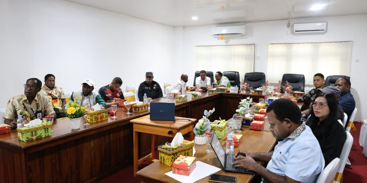 DPR Papua Tengah Setuju Langkah Tegas Pemprov Hentikan Aktivitas Eksploitasi SDA di Kapiraya