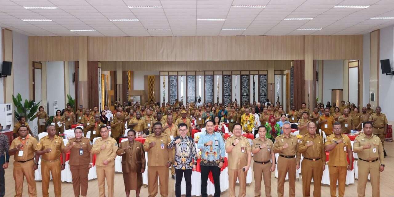 Sekda Soemoele: “Sebagai DOB, Kompetensi ASN Papua Tengah Masih Terbatas dan Harus Terus Dikembangkan”