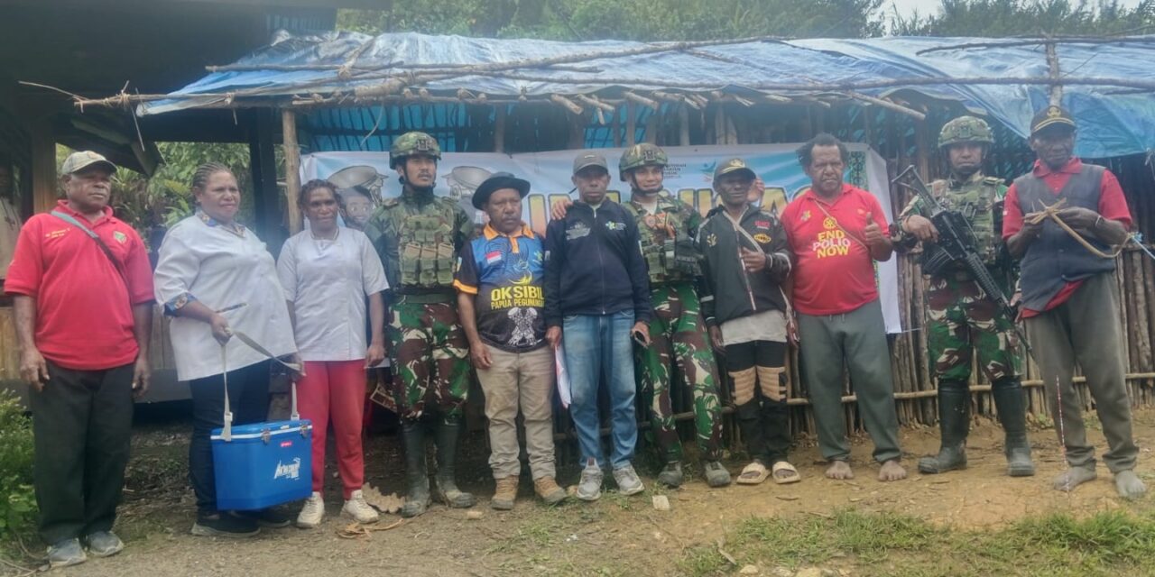 Dinas Kesehatan Pegubin Bersama Satgas Pamtas Yonif 751/VJS Gelar Pelayanan Imunisasi di Oksop