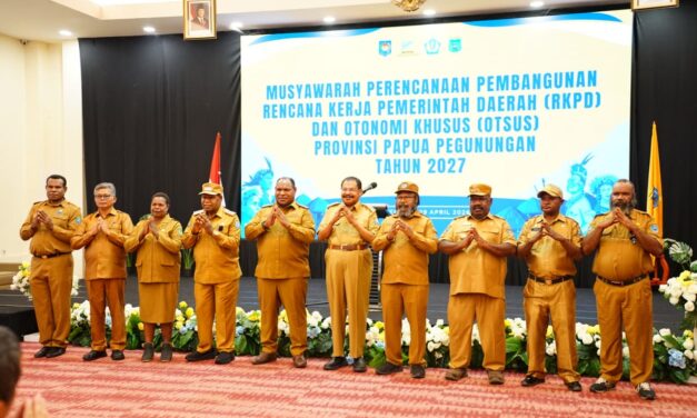 Gubernur John Tabo Minta Para Bupati Segera Sinkronisasi Data OAP di Papua Pegunungan
