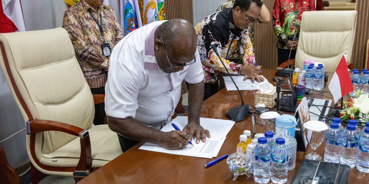 Pemprov Papua Tengah Teken Kerjasama dengan Tiga Bank Nasional