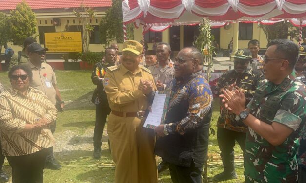 ‎Bupati Yahukimo: “Perang adalah Program Kerja Iblis, Patah Panah Tanda Damai Selamanya di Wamena”