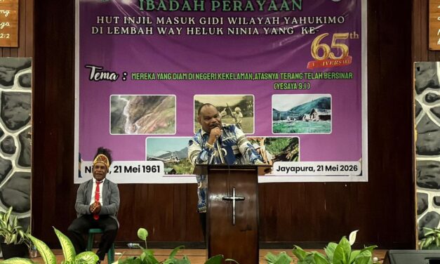 Pesan Damai Bupati Didimus Yahuli Menggema di HUT ke-65 Injil Masuk Ninia: “Kita Semua Anak Injil, Wajib Berdamai”