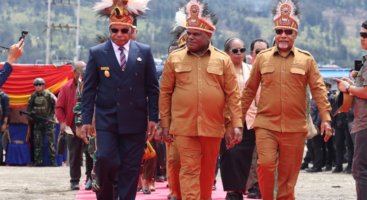 Gubernur Meki Nawipa Dorong Masyarakat Puncak Tanam 1,6 Juta Pohon Kopi Sebagai Komoditi Unggulan