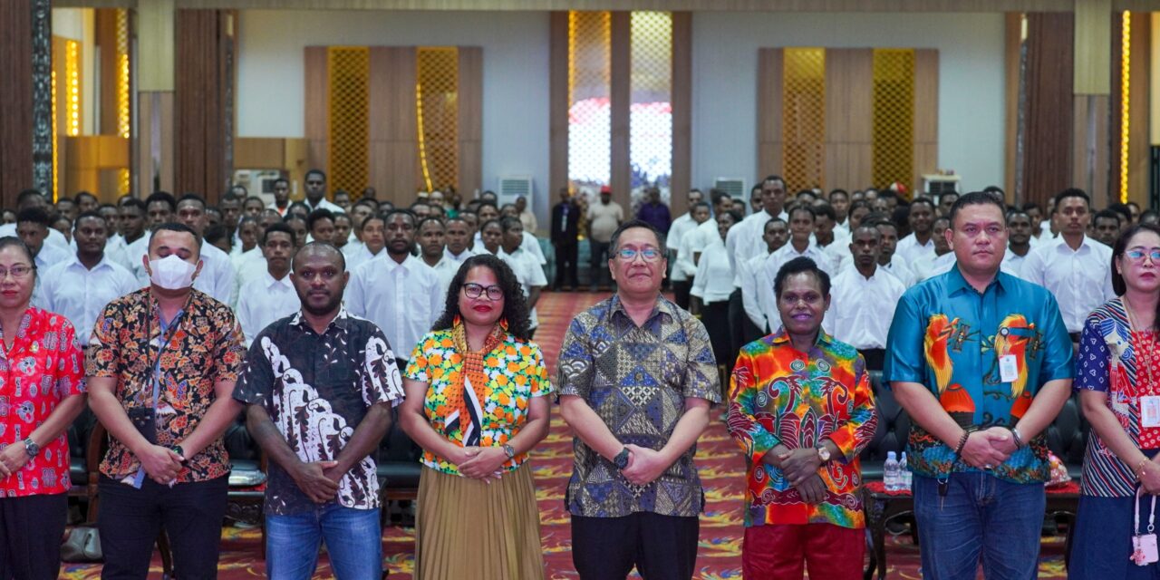 Kirim 250 Peserta Bimbel Ke Jayapura, Pemprov Ingin Makin Banyak Anak Asli Papua Tengah Masuk Sekolah Kedinasan