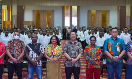 Kirim 250 Peserta Bimbel Ke Jayapura, Pemprov Ingin Makin Banyak Anak Asli Papua Tengah Masuk Sekolah Kedinasan